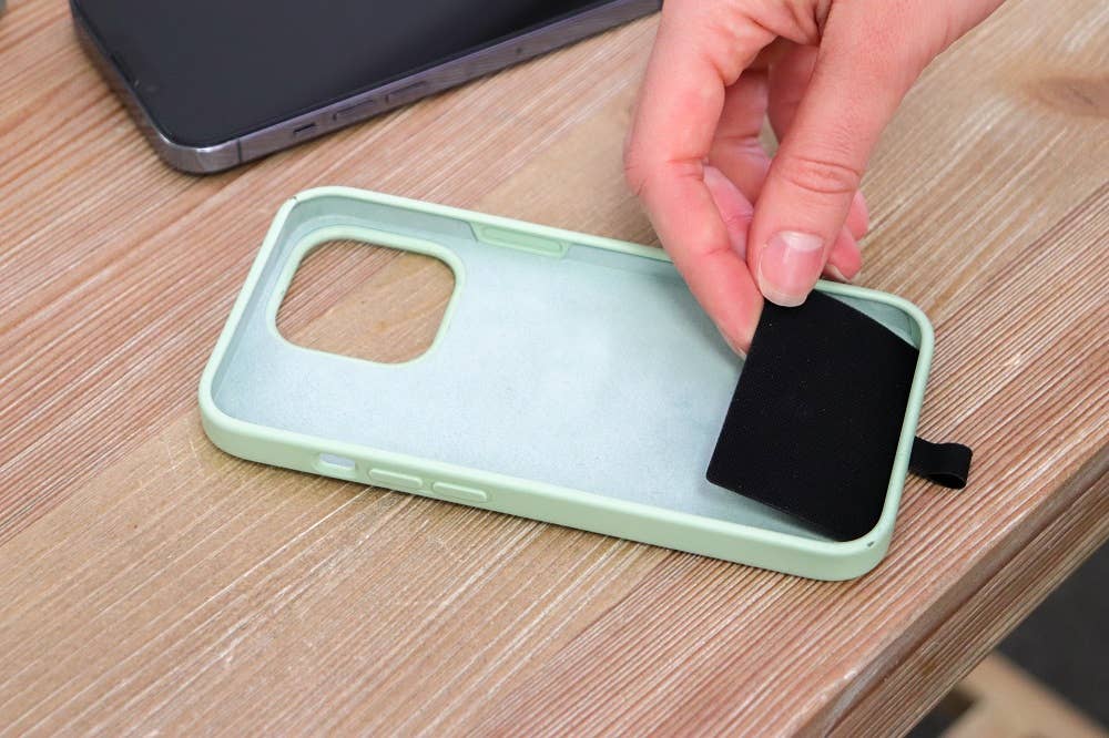 Save The Girls - Clip & Go Crossbody Strap w/Zippered Pouch: Leopard