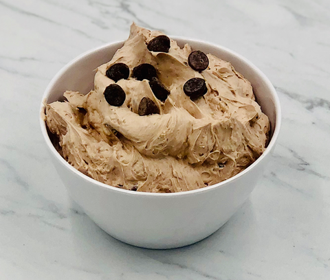 CHOCOLATE CHIP COOKIE DOUGH CHEESECAKE DIP