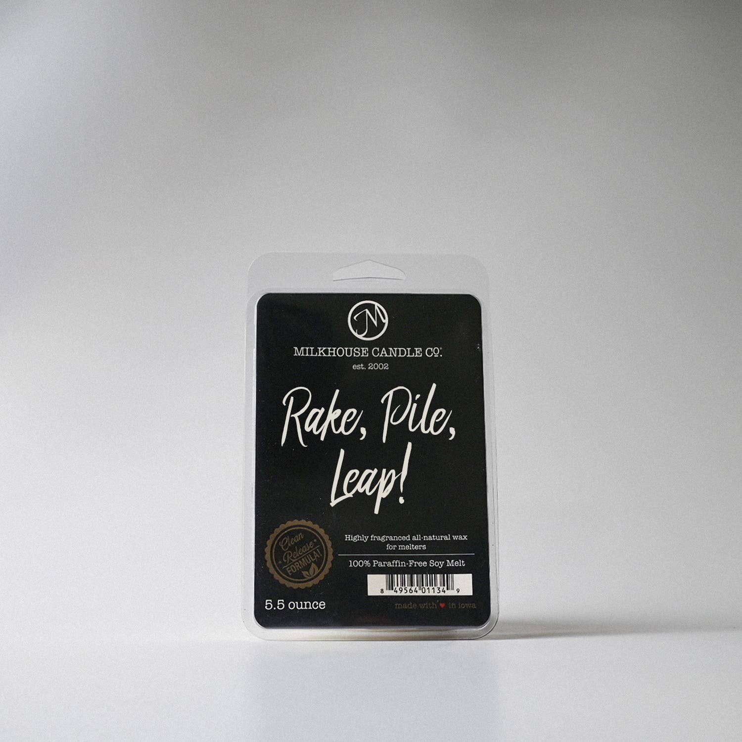 5.5 oz Wax Melts: Rake, Pile, Leap!