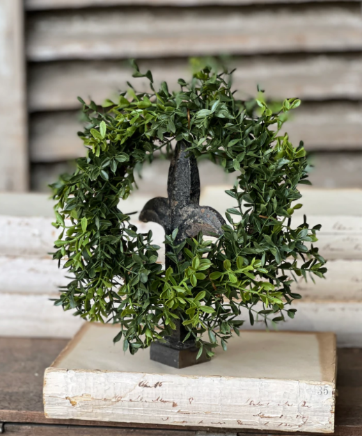 New England Boxwood Candle Ring