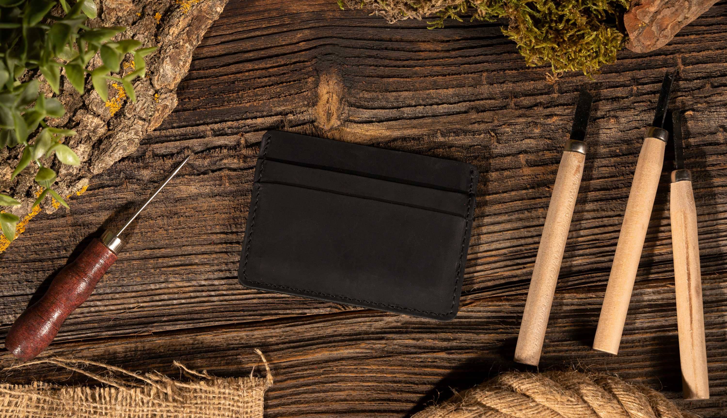 Leather Card Holder Wallet: Black