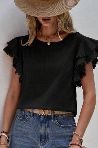 BAT-SLEEVED SHORT-SLEEVED TOP