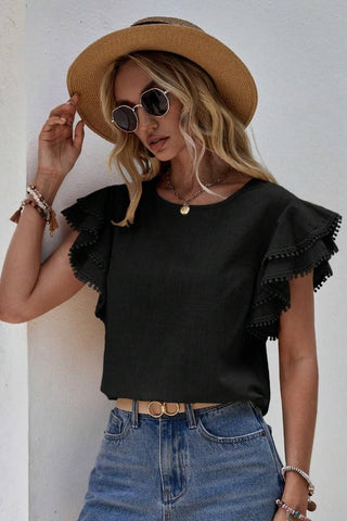 BAT-SLEEVED SHORT-SLEEVED TOP