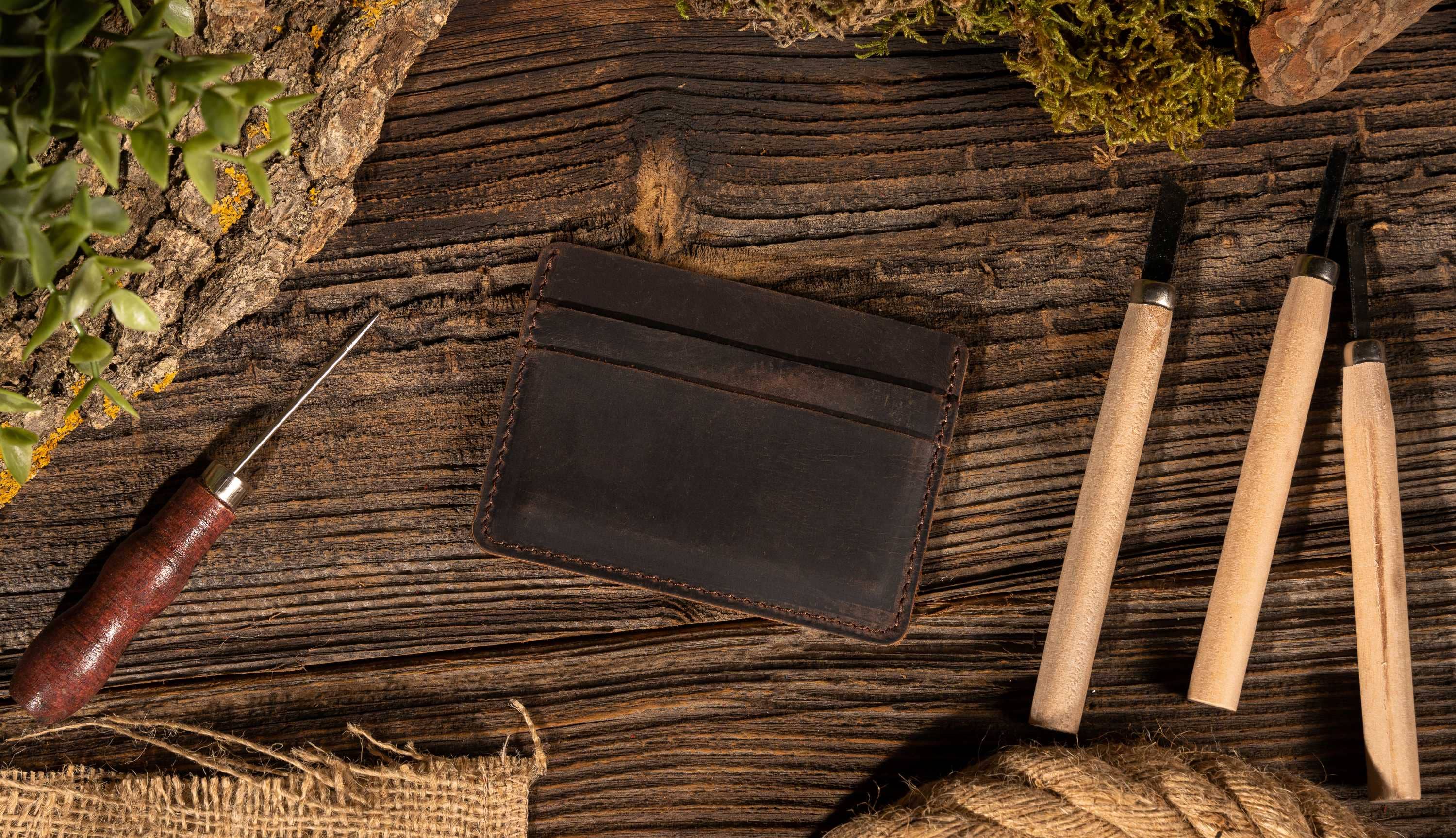 Leather Card Holder Wallet: Dark Brown