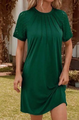 Lace Raglan Sleeve Pleated Detail Shift Dress: Green