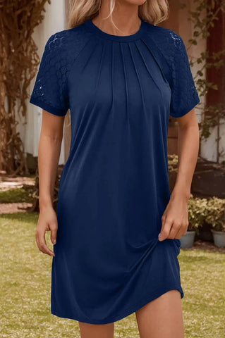 Lace Raglan Sleeve Pleated Detail Shift Dress: Blue