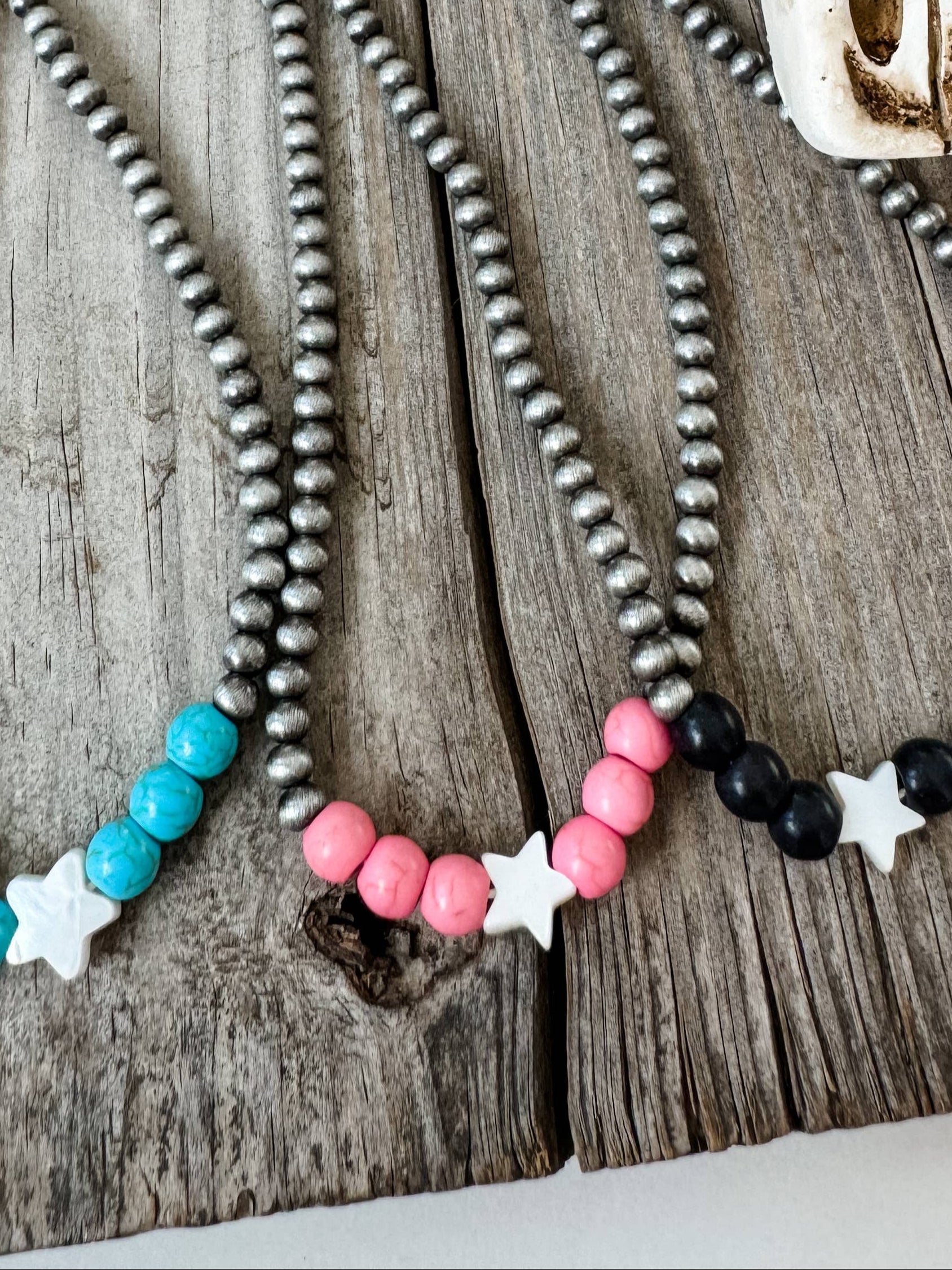 Star Pendant Navajo Pearl Necklace Choker: PINK