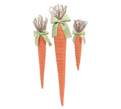 ASSORTED SIZE HANGING CARROTS
