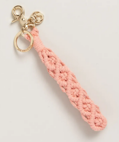 MACRAME WRISTLET KEYCHAIN PINK