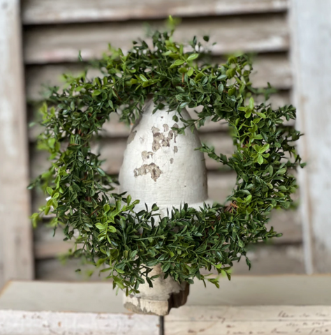 New England Boxwood Candle Ring