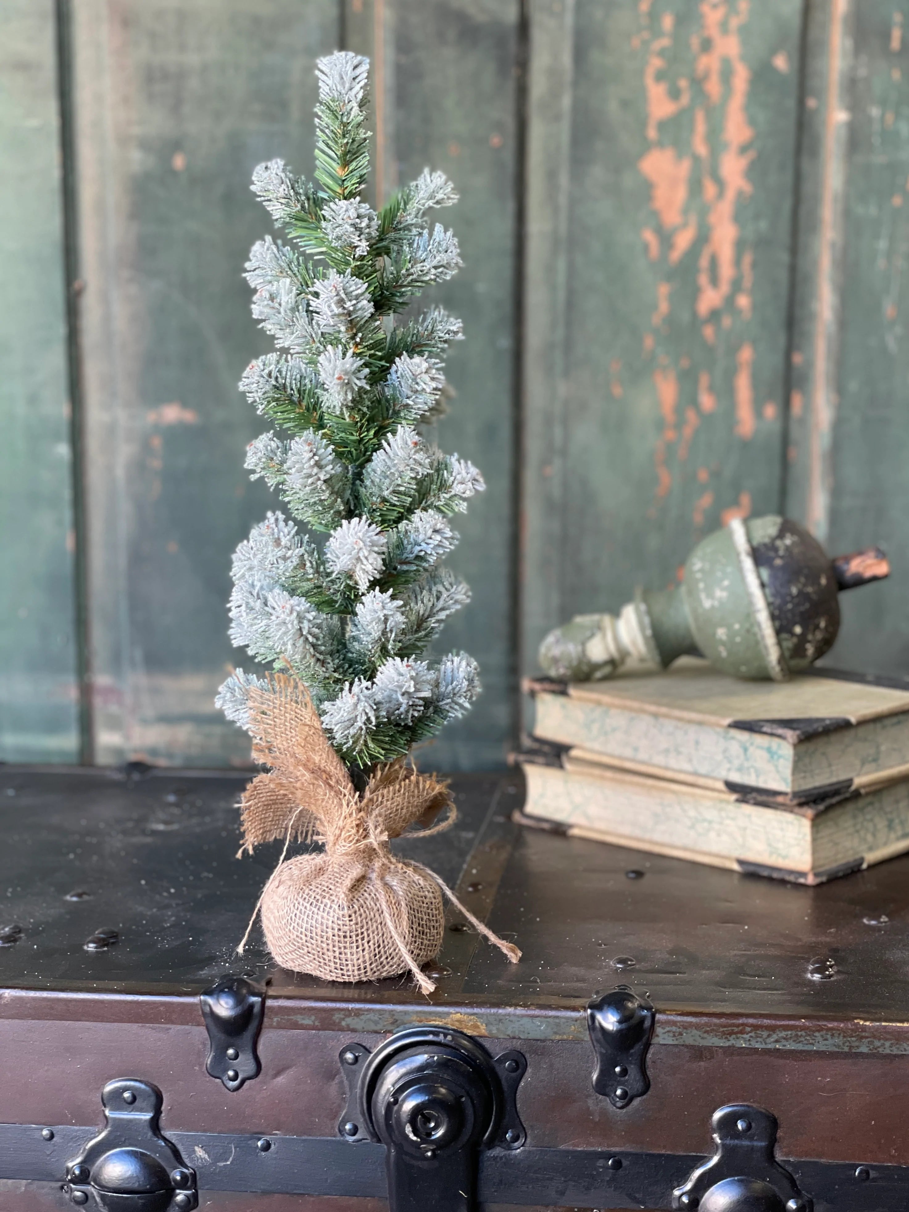 Snow Tipped Pine Tree | 18"