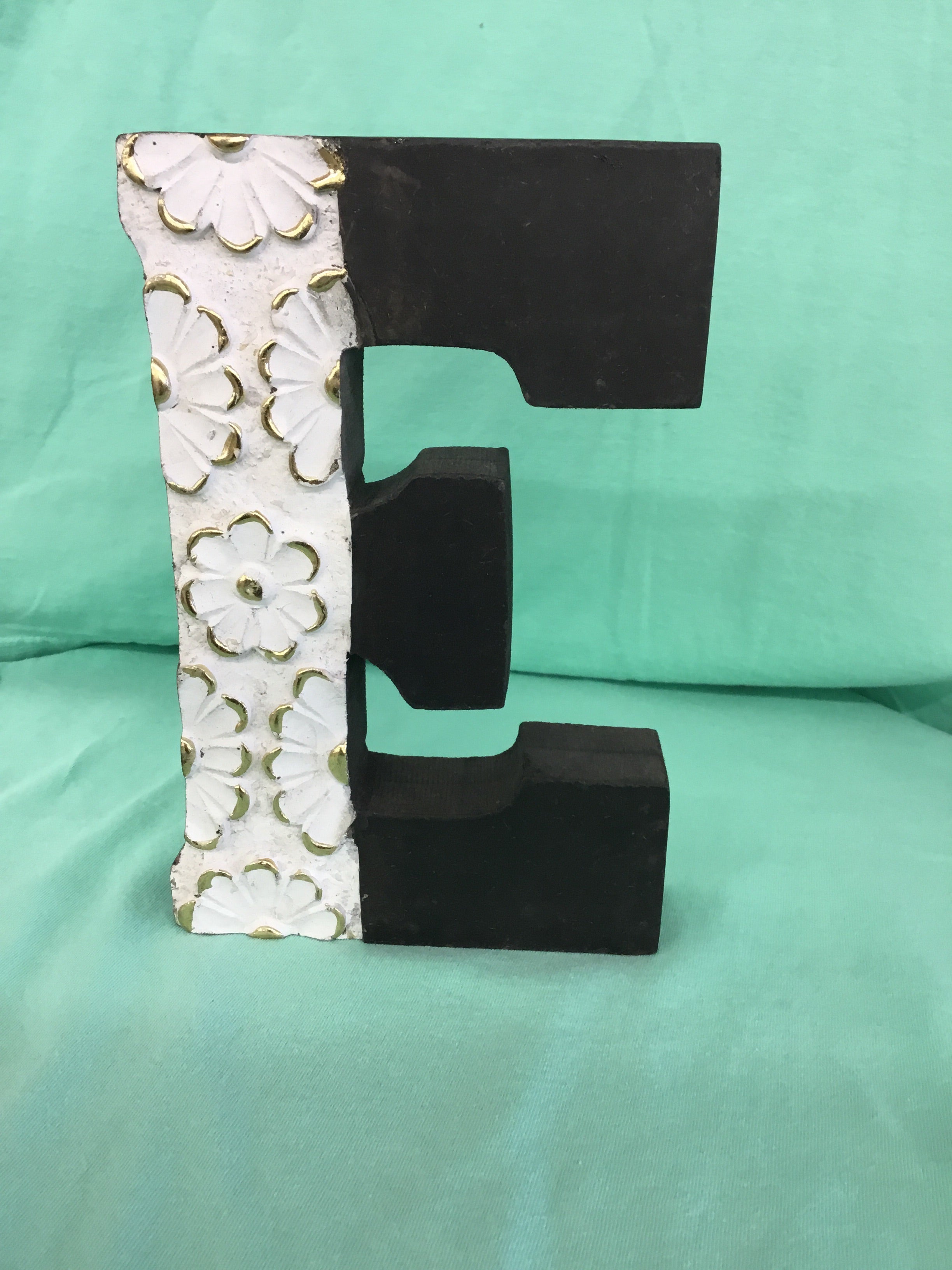 Wall Decor Letter-E